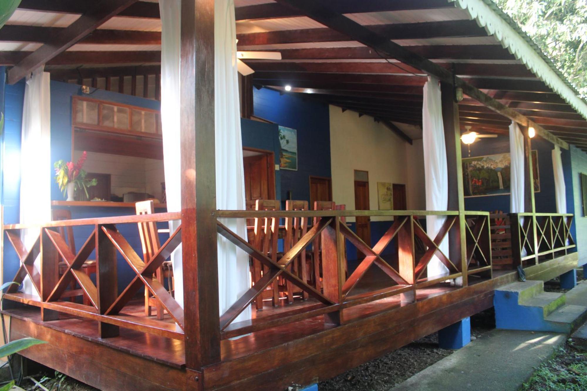 Puerto Viejo de Talamanca海上阳光旅馆别墅 外观 照片